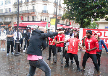 Faites la fête avec LaBoutiqueOfficielle.com et son équipe !
