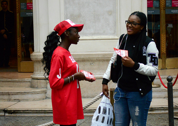 Faites la fête avec LaBoutiqueOfficielle.com et son équipe !