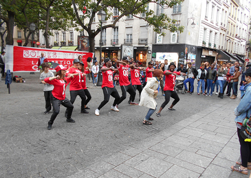 Faites la fête avec LaBoutiqueOfficielle.com et son équipe !