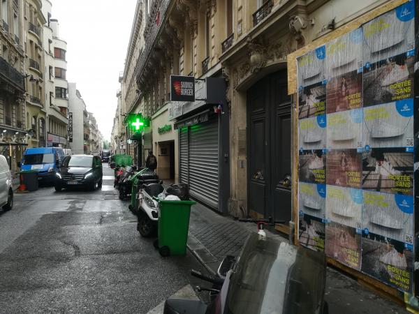 Adidas et Footlocker collabore pour créer une tennis blanche et moderne