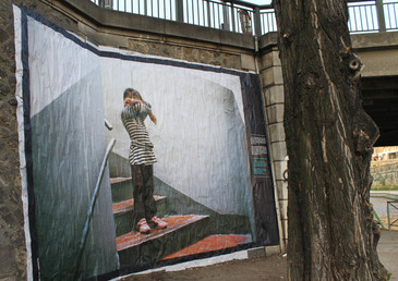 Agnès B et la fondation Abbé Pierre font tomber le mur