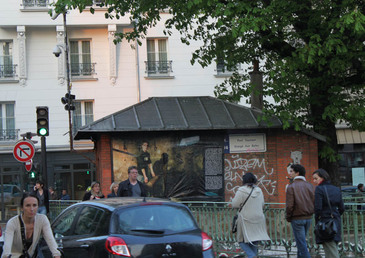 Agnès B et la fondation Abbé Pierre font tomber le mur