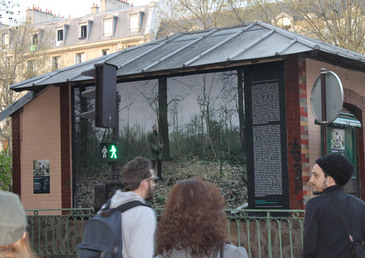 Agnès B et la fondation Abbé Pierre font tomber le mur
