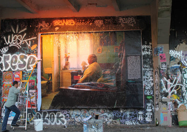 Agnès B et la fondation Abbé Pierre font tomber le mur