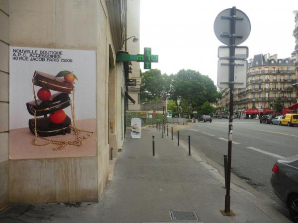 Chez APC, la mode n'est pas accessoire !