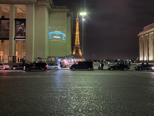 Audi rolls out its new SUV on the walls