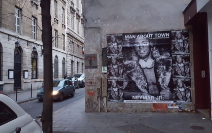 Paris déshabille Neymar grâce à l'affichage sauvage & sexy