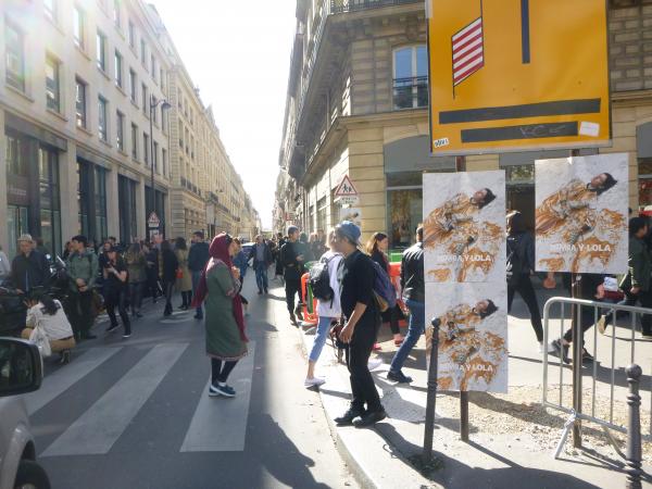 Un défilé d'affichage board