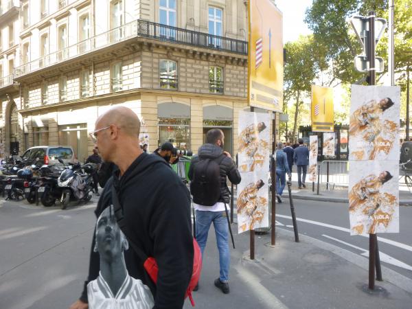 Un défilé d'affichage board