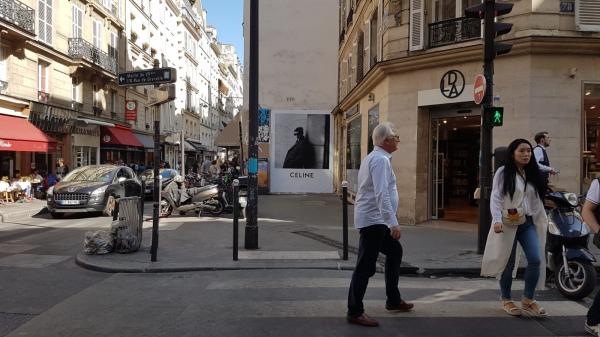 Sortez les tailleurs, le rock est de retour !