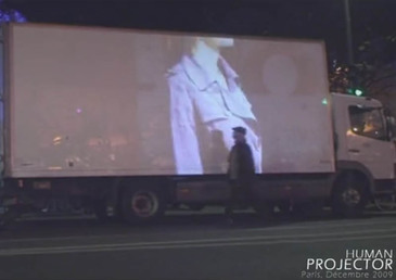 Ouvrez grand l'œil Place Saint Sulpice