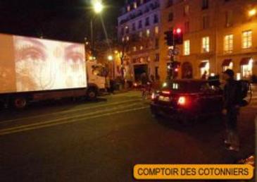 Ouvrez grand l'œil Place Saint Sulpice