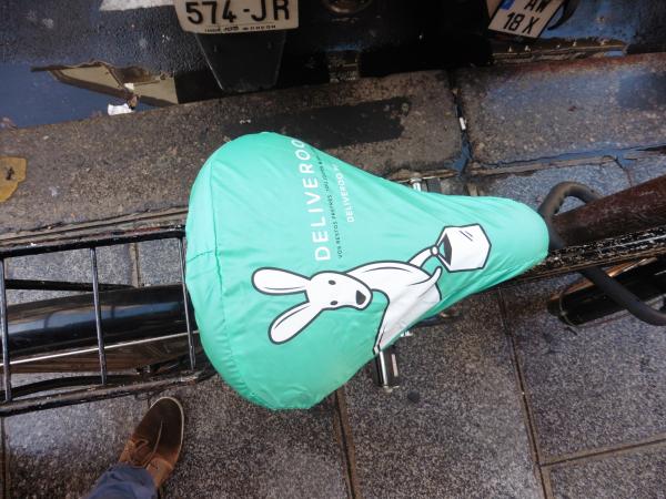 Deliveroo se fait livrer une campagne de Street Marketing