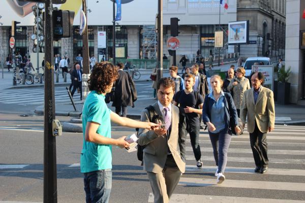 Deliveroo se fait livrer une campagne de Street Marketing