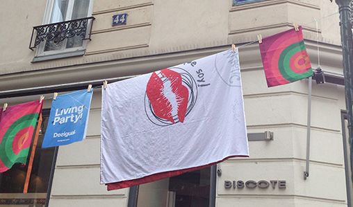 Desigual fait son Living sur une corde à linge