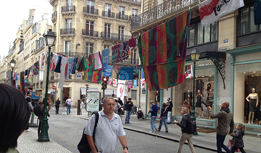 Desigual fait son Living sur une corde à linge