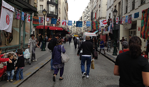 Desigual fait son Living sur une corde à linge