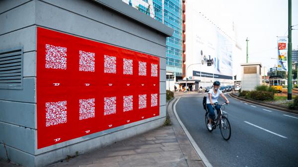 Diesel prend la vague du phygital