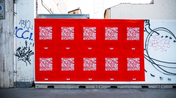 Diesel prend la vague du phygital