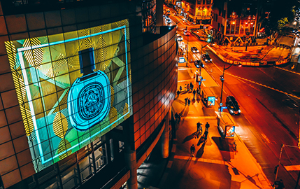 L'eau de Minthé embaume la nuit parisienne