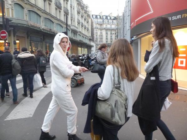 Ne vous fatiguez pas, Etam arrive à vos pieds !