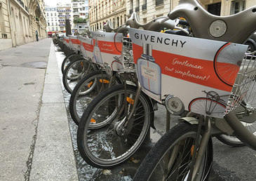 Givenchy tout simplement