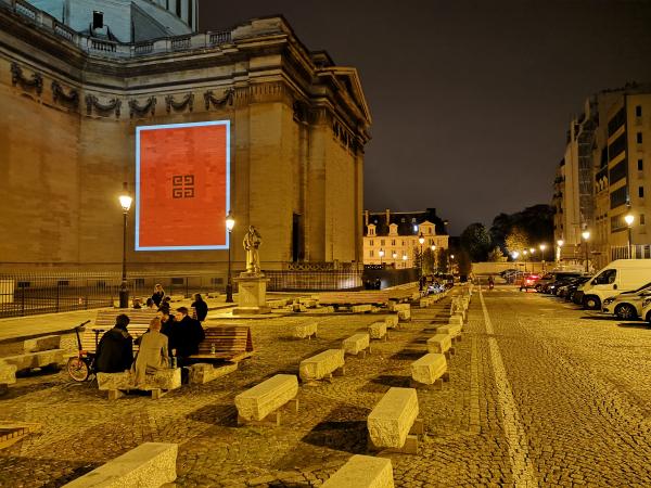 L'Interdit couvre les rues