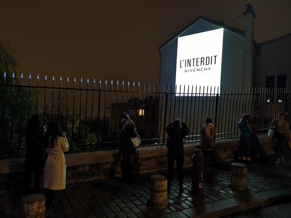 L'Interdit couvre les rues