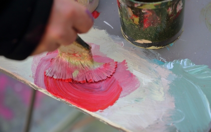 Une fresque artistique monumentale pour Bloom de Gucci