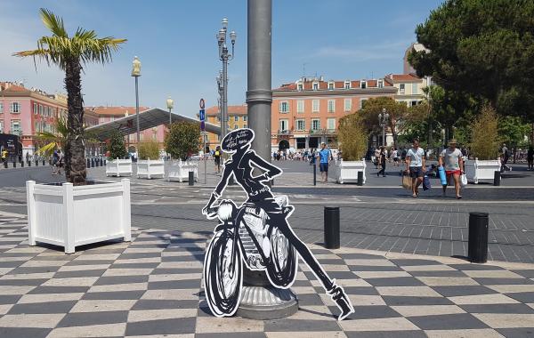 La bikeuse Petite Robe Noire