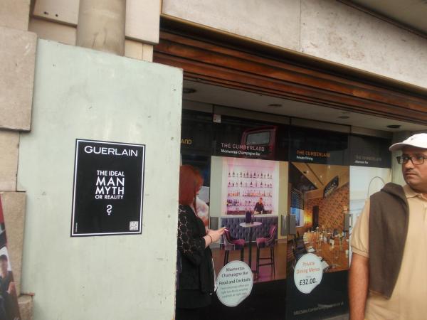 Guerlain nous fait croire à l'Homme Idéal avec sa nouvelle fragrance