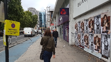 Camila Cabello pour Guess