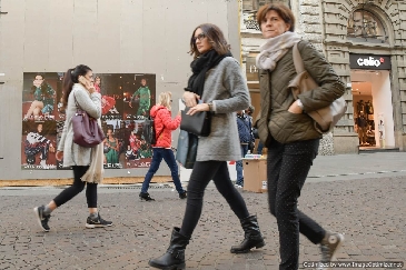 Valentino s’inspire de l’univers du sport avec ses pop-up stores VLTN