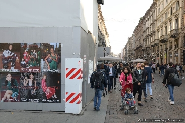 Valentino s’inspire de l’univers du sport avec ses pop-up stores VLTN