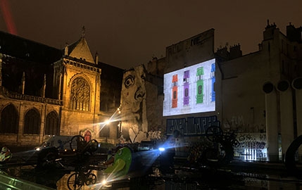 Une projection qui hydrate Paris