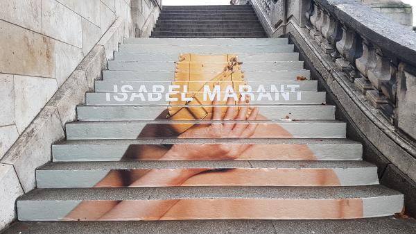 Les marches du succès d'Isabel Marant pendant la Fashion Week
