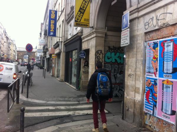 Les pouvoirs de Superman & Wonder Woman s'emparent de Jean-Paul Gaultier