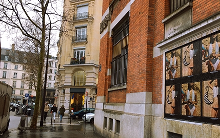 Affichage sauvage tout en fraîcheur pour la nouvelle collection Jérôme Dreyfuss