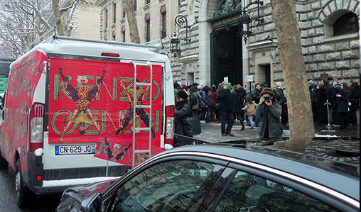 La jungle Kenzo, Paris comme terrain de jeu