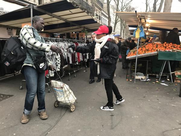 Pas de vente à la sauvette....mais des places offertes pour Les Fauvettes