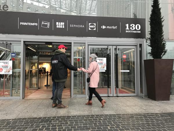 Pas de vente à la sauvette....mais des places offertes pour Les Fauvettes