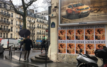 Josh O‘Connor prend la pose en compagnie de “Madame Bovary” 