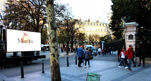 The rebellious campaign of this new Fashion Week