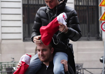 Marks & Spencer célèbrent les fêtes dans les rues de Paris