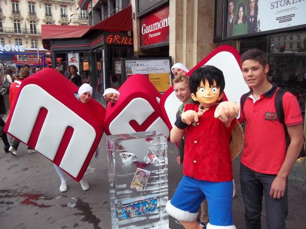 Le manga préféré des français en taille réelle dans Paris !