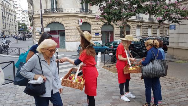 Naturalia invite les passants à sauter en l’air