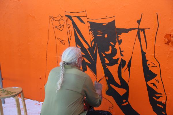 Trois grandes fresques murales format XXL exposées en plein cœur de Paris