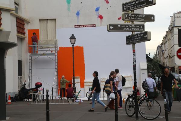 Trois grandes fresques murales format XXL exposées en plein cœur de Paris