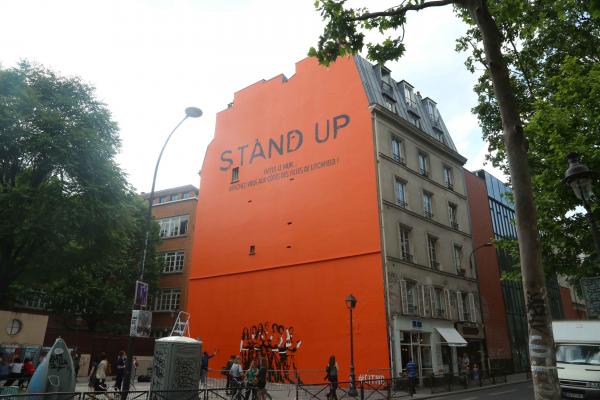 Trois grandes fresques murales format XXL exposées en plein cœur de Paris