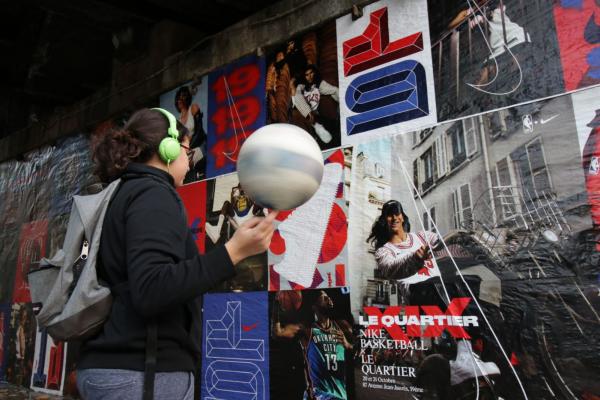 Kobe sur les toits de Paris